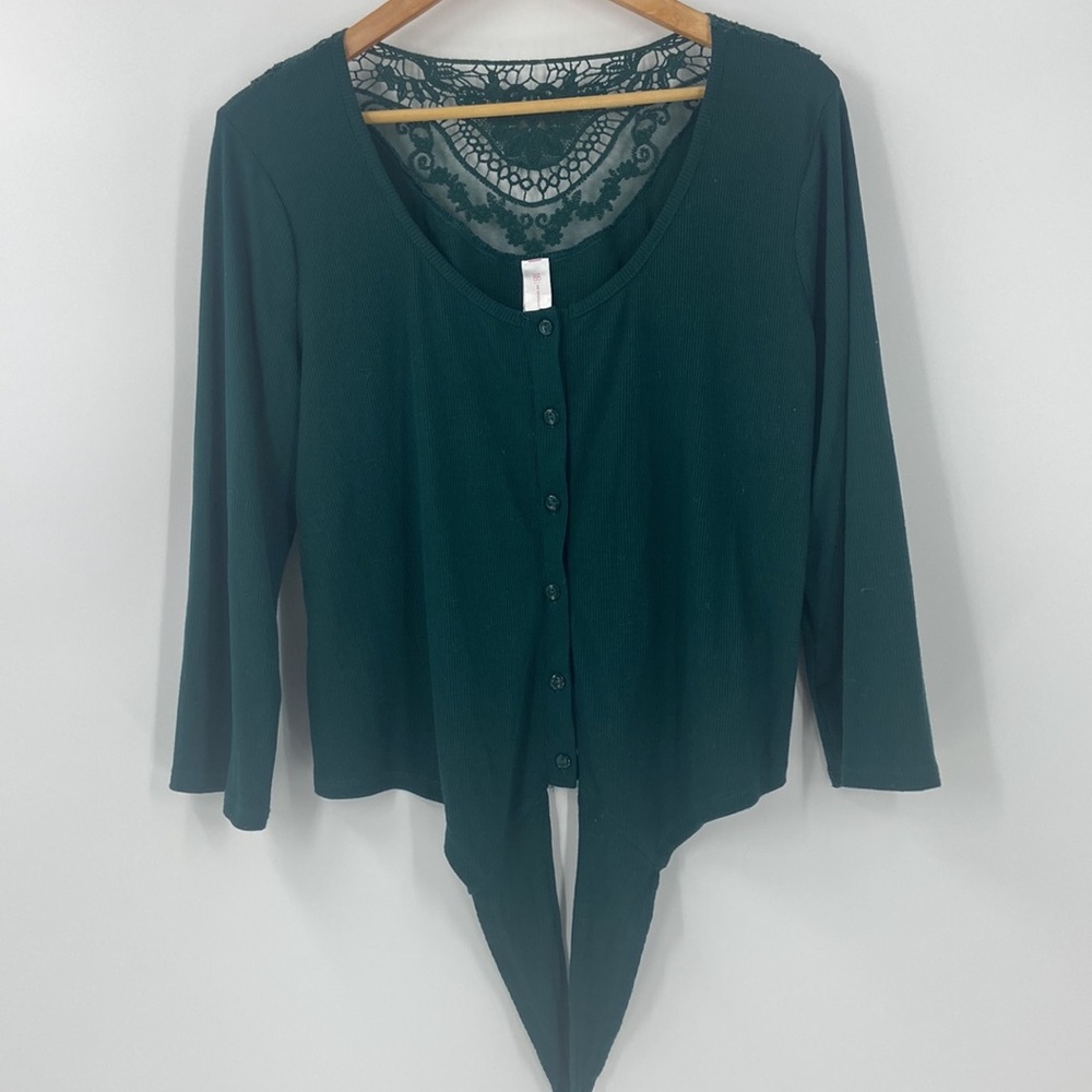 Forest green 2 piece sweater set lace detail